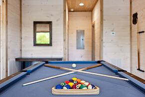 Celestial Haven 3 Bedroom Cabin