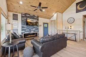 Celestial Haven 3 Bedroom Cabin