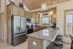 Celestial Haven 3 Bedroom Cabin