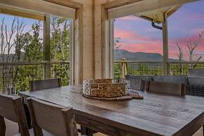 Celestial Haven 3 Bedroom Cabin