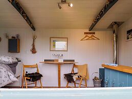 Oak Shepherd Hut