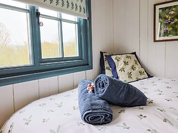 Oak Shepherd Hut
