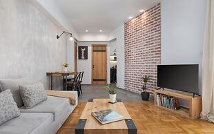 Acropolis Atmospheric Apartment