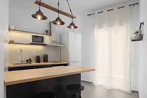 Acropolis Atmospheric Apartment