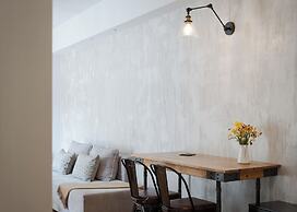 Acropolis Atmospheric Apartment