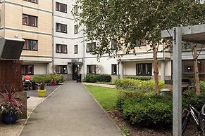 Albert Court