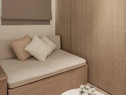 Shanghai Hills & Gefii 50 Shades of Grey