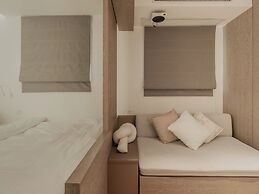 Shanghai Hills & Gefii 50 Shades of Grey