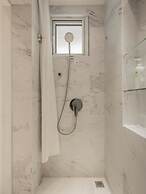 Shanghai Hills & Gefii 50 Shades of Grey