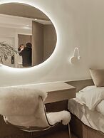 Shanghai Hills & Gefii 50 Shades of Grey