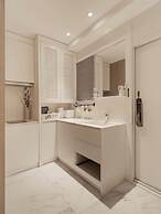 Shanghai Hills & Gefii 50 Shades of Grey