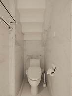 Shanghai Hills & Gefii 50 Shades of Grey