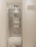 Shanghai Hills & Gefii 50 Shades of Grey