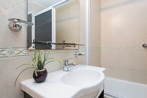 Apart Hotel Independencia - Luz y Fuerza