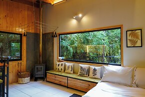 Oceana Suites Eco Lodge Lophosoria