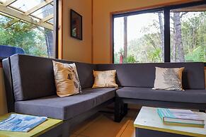 Oceana Suites Eco Lodge Lophosoria