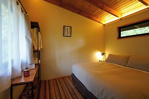 Oceana Suites Eco Lodge Lophosoria