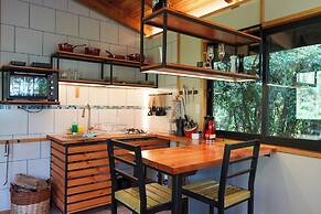 Oceana Suites Eco Lodge Lophosoria