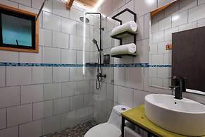 Oceana Suites Eco Lodge Lophosoria