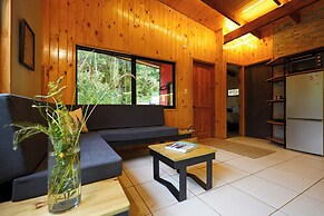 Oceana Suites Eco Lodge Lophosoria