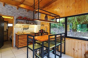 Oceana Suites Eco Lodge Lophosoria