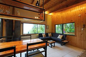 Oceana Suites Eco Lodge Lophosoria