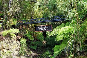 Oceana Suites Eco Lodge Lophosoria