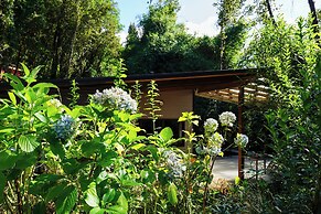 Oceana Suites Eco Lodge Lophosoria