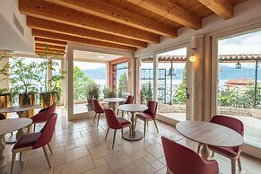 Hotel Villa Leopardi 4S - Adult only