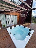 Chalé com Jacuzzi a 8km de Santa Teresa