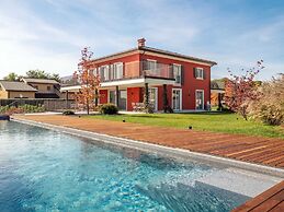 Luxury Golf Villa in Bogogno