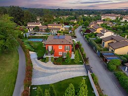 Luxury Golf Villa in Bogogno