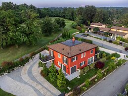 Luxury Golf Villa in Bogogno