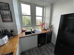 6 Guests - 3 Bedrooms - Sea View - Pet Friendly
