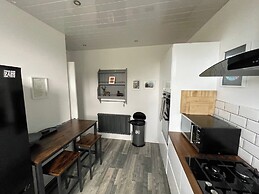 6 Guests - 3 Bedrooms - Sea View - Pet Friendly