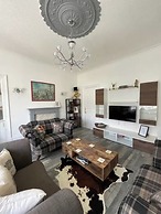 6 Guests - 3 Bedrooms - Sea View - Pet Friendly
