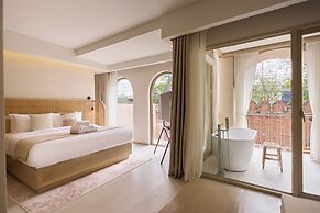 PE-LA Thapae Boutique Hotel