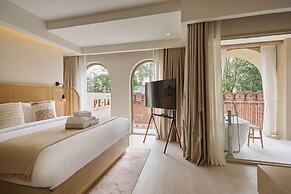PE-LA Thapae Boutique Hotel