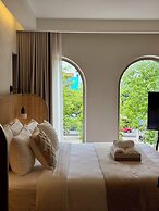 PE-LA Thapae Boutique Hotel