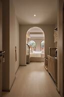 PE-LA Thapae Boutique Hotel