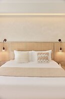 PE-LA Thapae Boutique Hotel