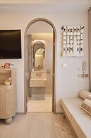 PE-LA Thapae Boutique Hotel