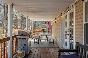 Poconos Getaway w/ Firepit, Lake Access, Near Jack Frost & Big Boulder
