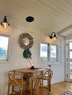 The Hide At Manton Bay Glamping Retreat