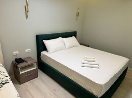 London Restaurant Hotel