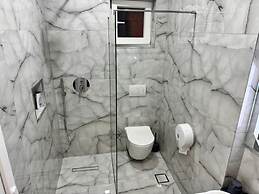 London Restaurant Hotel