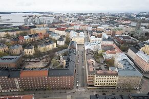Renovated Top Floor Studio in Kallio