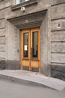 Renovated Top Floor Studio in Kallio