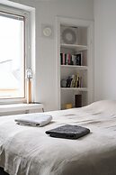 Renovated Top Floor Studio in Kallio