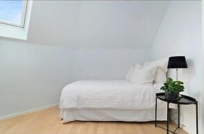 Wonderfully Located, 2bedroom, Balcony